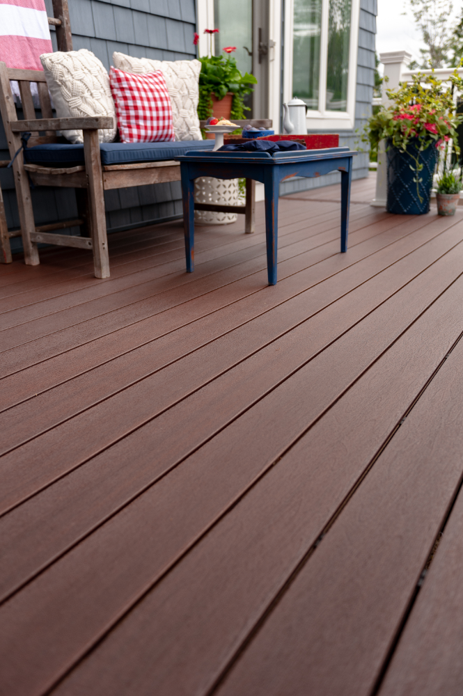 Modern Fiberon deck